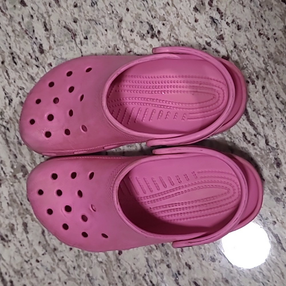 Girls Crocs, Pink, Size 4
